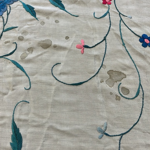 Piano Shawl Antique Silk hand embroidered fringe - Picture 5 of 10